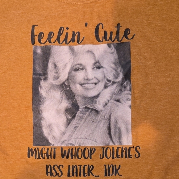 Next Level "Feelin' Cute" Dolly Parton Mustard Yellow Tank Top - Size M - Picture 3 of 7